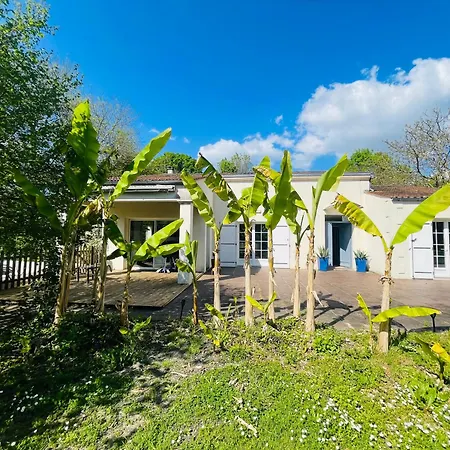 Paisible Avec Piscine Bercloux