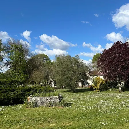 Paisible Avec Piscine Дом отдыха