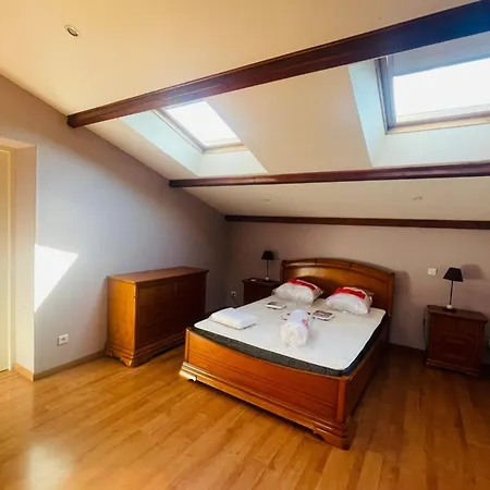 Paisible Avec Piscine Дом отдыха *