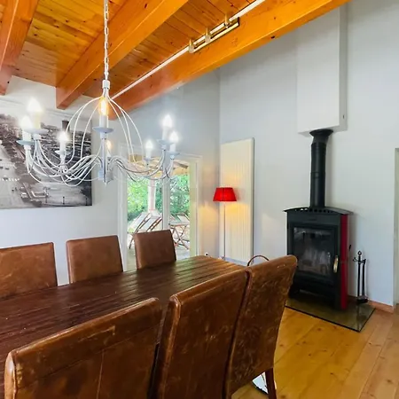 Paisible Avec Piscine Дом отдыха