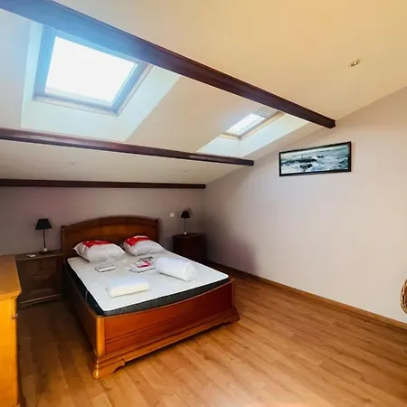 Paisible Avec Piscine Дом отдыха *