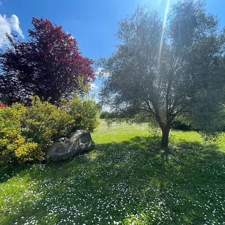 Paisible Avec Piscine Дом отдыха Bercloux