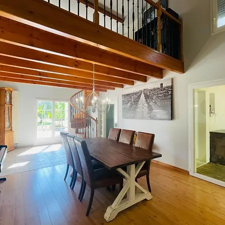 Paisible Avec Piscine Bercloux