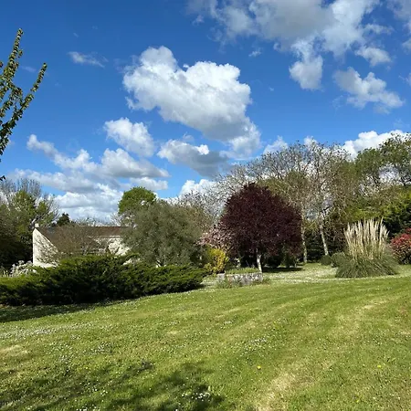 Paisible Avec Piscine Bercloux