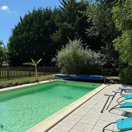 Paisible Avec Piscine *