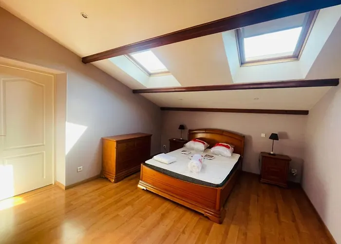 Paisible Avec Piscine بيت للعطل *