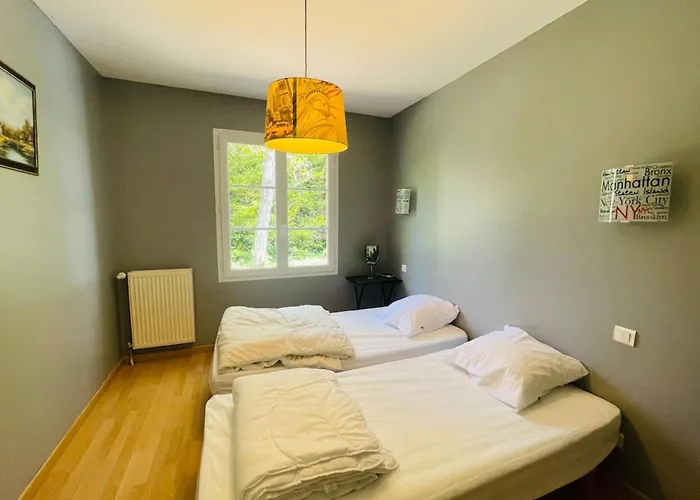 Paisible Avec Piscine * Bercloux