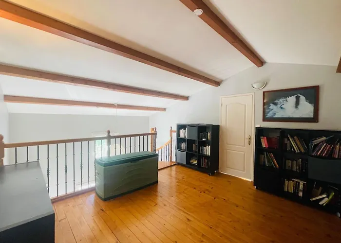 Paisible Avec Piscine * Bercloux