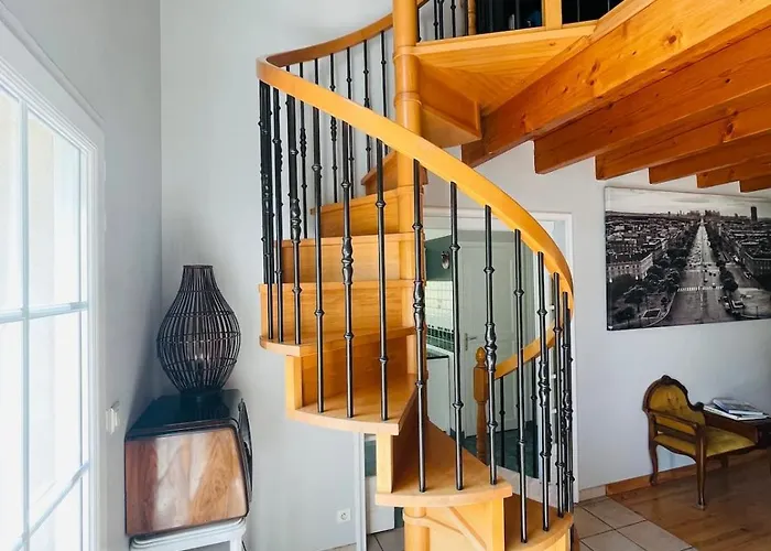 Paisible Avec Piscine بيت للعطل *